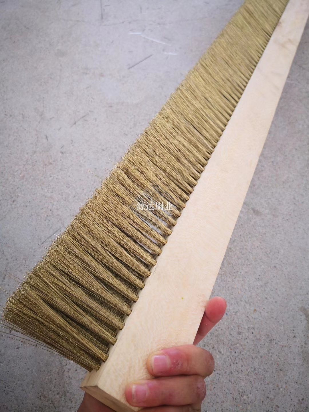 木條銅絲刷